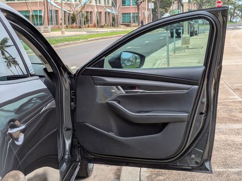 Used 2020 MAZDA MAZDA3 Sedan w/ Premium Package image 10