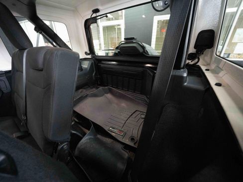 Used 2018 Jeep Wrangler Unlimited Sport S image 24