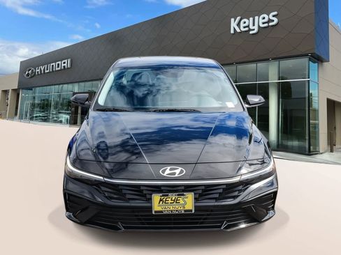 Certified 2024 Hyundai Elantra SEL FWD image 2