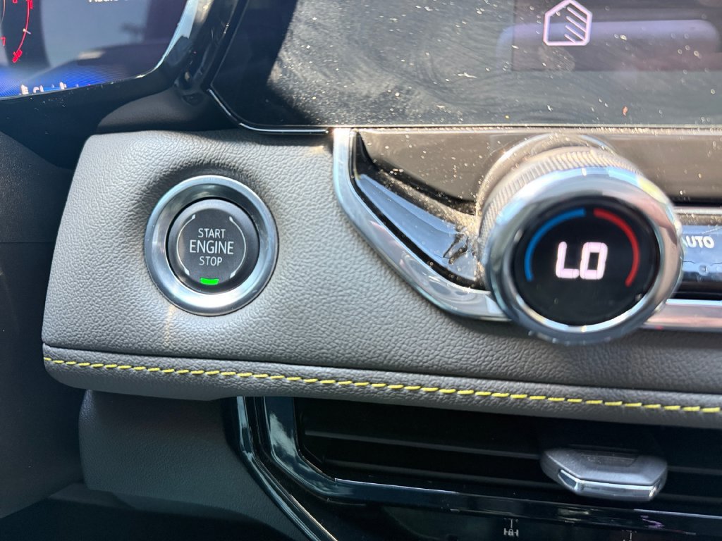 Used 2024 Chevrolet Colorado ZR2 AWD/4WD image 23