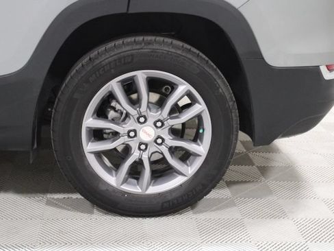 Used 2024 GMC Terrain SLT w/ Tech Package AWD/4WD image 41