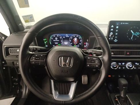 Used 2025 Honda Civic Sport image 17