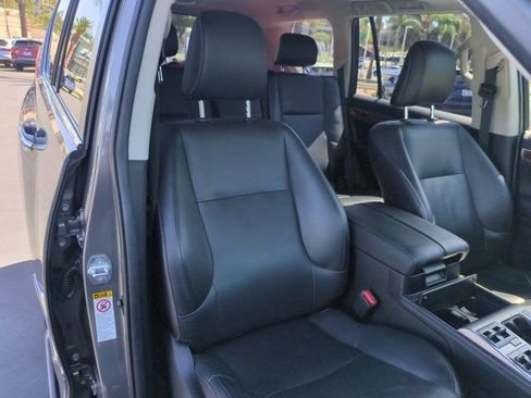 Used 2012 Lexus GX 460 Premium AWD/4WD image 30