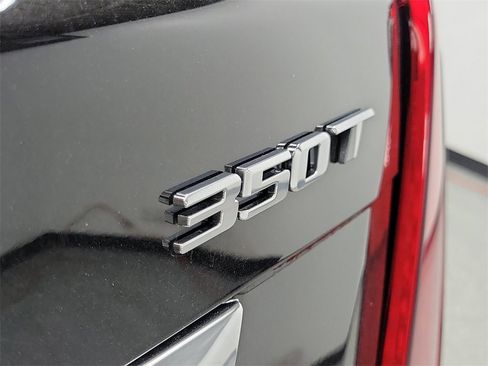 New 2025 Cadillac XT5 Premium Luxury w/ LPO, Floor Liner Package image 33