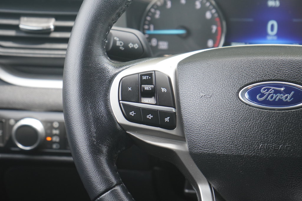 Used 2022 Ford Explorer XLT AWD/4WD image 15