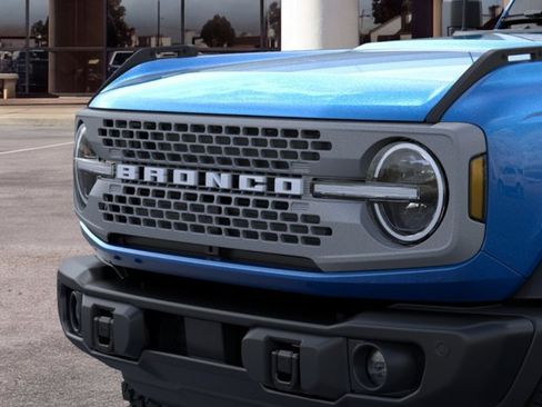 New 2026 Ford Bronco Badlands AWD/4WD image 18