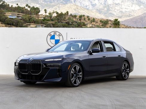 New 2026 BMW 740i xDrive image 1