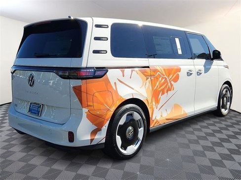 New 2025 Volkswagen ID. Buzz Pro S image 6
