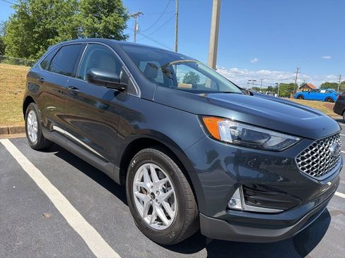 Used 2023 Ford Edge SEL w/ Convenience Package AWD/4WD image 4