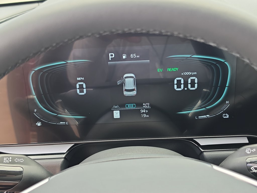 New 2026 Kia Niro SX Touring FWD image 33