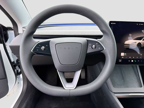 Used 2024 Tesla Model 3 Standard Range image 36