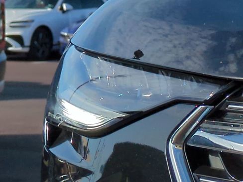 Used 2023 Buick Envision Preferred image 9