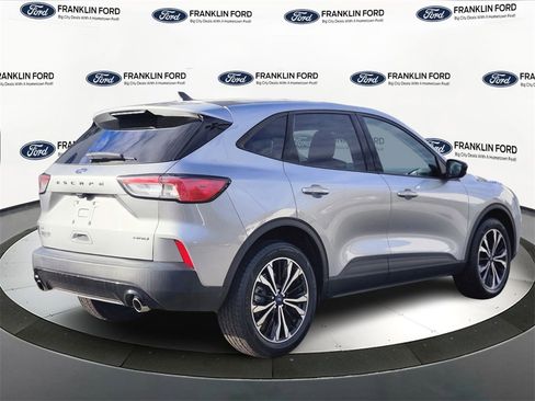 Certified 2021 Ford Escape SE w/ SE Sport Appearance Package image 5