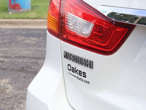 Used 2019 Mitsubishi Outlander Sport SE FWD image 15