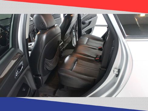 Used 2016 Cadillac SRX Luxury w/ Driver Awareness Package image 27