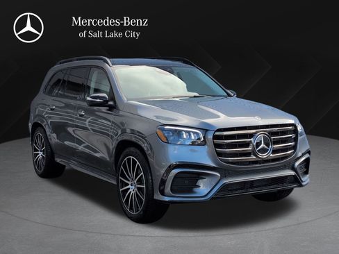 New 2026 Mercedes-Benz GLS 450 4MATIC image 1