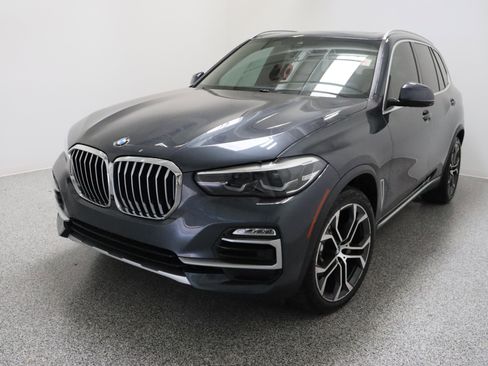 Used 2021 BMW X5 sDrive40i w/ Premium Package image 2