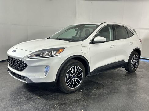 Used 2022 Ford Escape SEL image 4