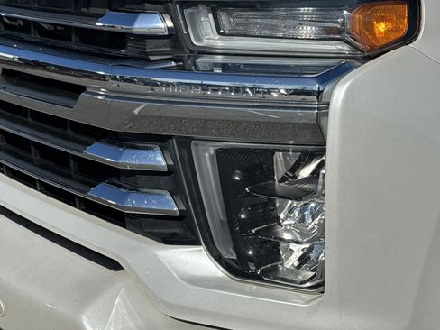 Used 2022 Chevrolet Silverado 3500 High Country w/ Z71 Off-Road Package image 6