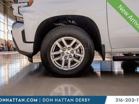 Used 2021 Chevrolet Silverado 1500 RST w/ Z71 Off-Road Package image 32