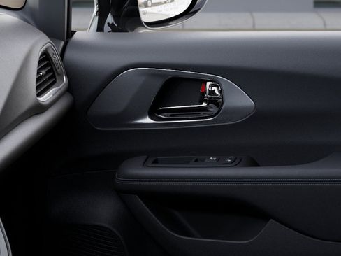 New 2026 Chrysler Voyager LX image 25