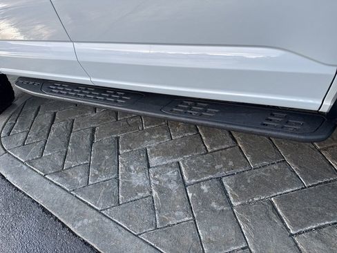 Used 2025 Ford F150 Raptor image 6