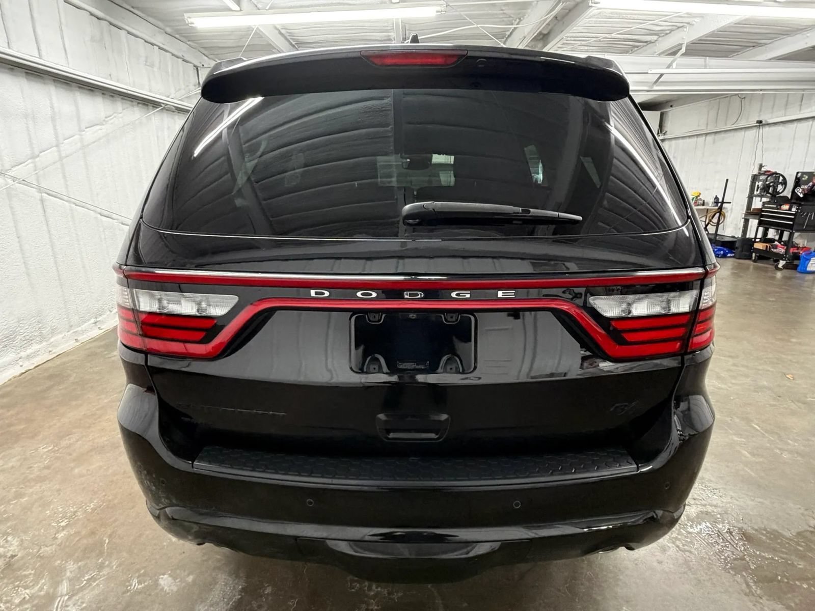 Used 2017 Dodge Durango R/T w/ Technology Group AWD/4WD image 5