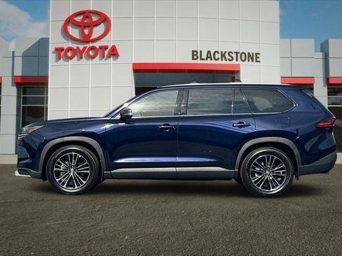 Certified 2026 Toyota Grand Highlander AWD Hybrid image 6