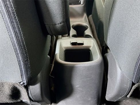 Used 2020 Nissan Kicks S image 25