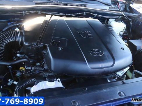 Used 2015 Toyota Tacoma TRD Pro image 27