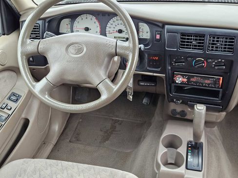 Used 2003 Toyota Tacoma PreRunner image 23