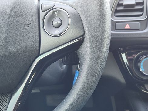 Used 2020 Honda HR-V LX image 28