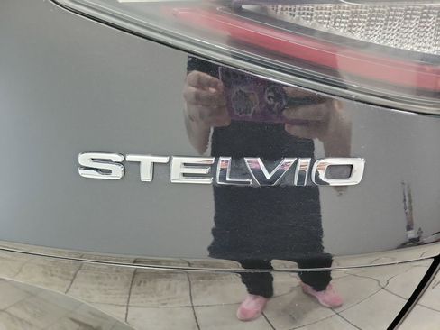 Used 2024 Alfa Romeo Stelvio Ti image 16