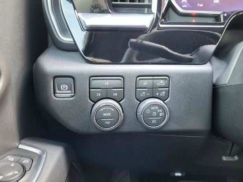 Used 2026 Chevrolet Silverado 3500 LT w/ All Star Edition AWD/4WD image 29