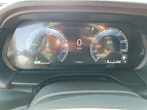 Used 2025 Jeep Grand Cherokee Altitude AWD/4WD image 20