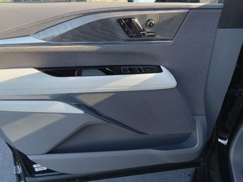 New 2025 Cadillac Escalade IQ Sport 1 w/ LPO, ONYX Package image 9