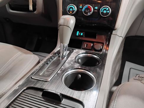 Used 2017 Chevrolet Traverse LT FWD image 58