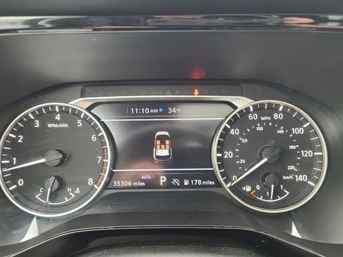 Used 2022 Nissan Pathfinder SV w/ SV Premium Package image 26