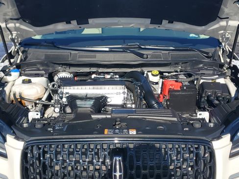 Certified 2024 Lincoln Corsair AWD w/ Equipment Group 101A image 8