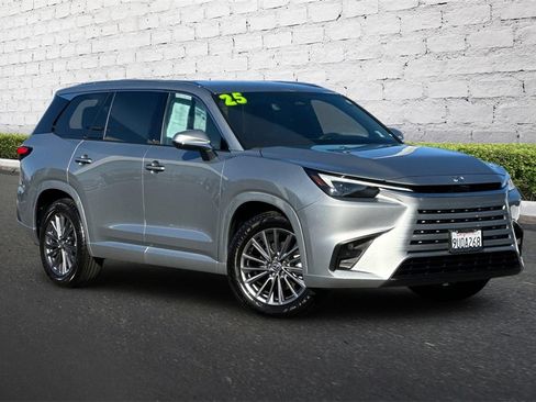 Used 2025 Lexus TX 350 FWD image 2