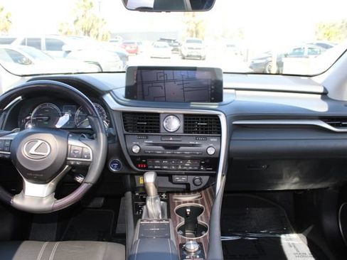 Used 2022 Lexus RX 450h AWD w/ Luxury Package image 9