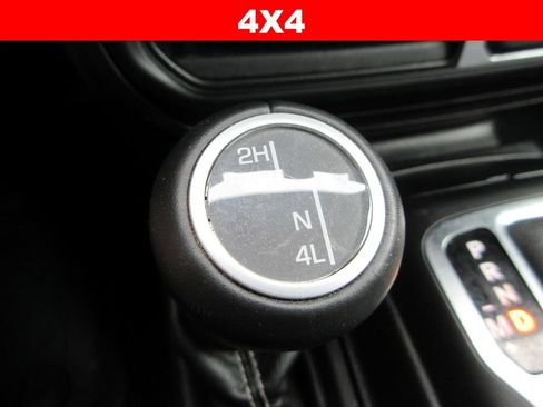 Used 2020 Jeep Gladiator Overland AWD/4WD image 26