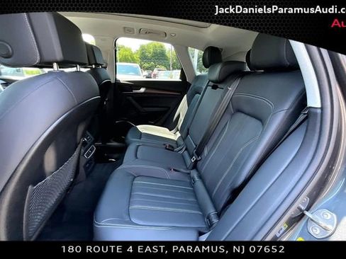 Used 2023 Audi Q5 2.0T Premium w/ Convenience Package AWD/4WD image 18