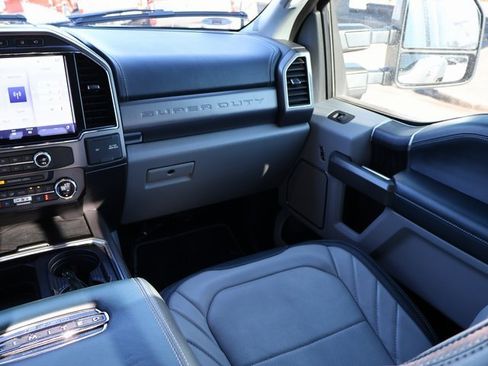 Used 2022 Ford F450 Limited w/ FX4 Off-Road Package image 13