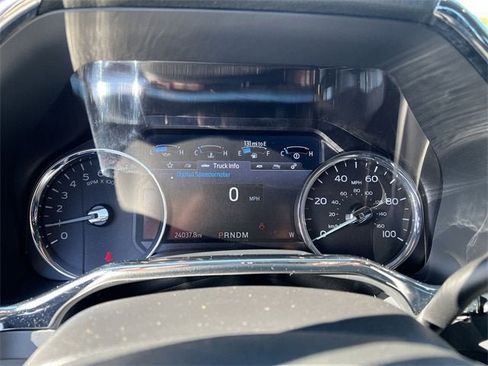 Used 2021 Ford F350 Lariat w/ Chrome Package image 12