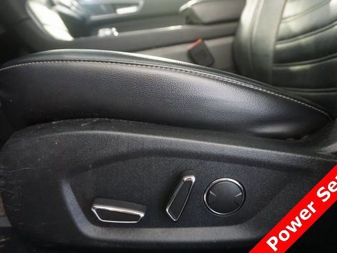 Used 2019 Ford Edge SEL w/ Equipment Group 201A image 6