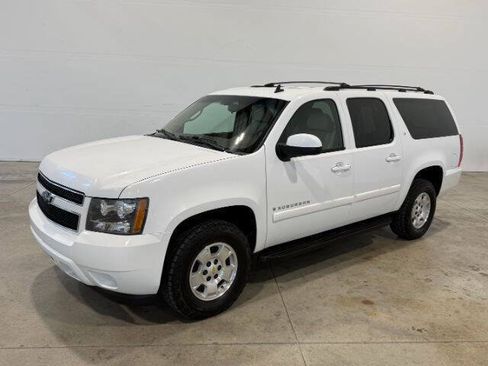 Used 2009 Chevrolet Suburban LT AWD/4WD image 2