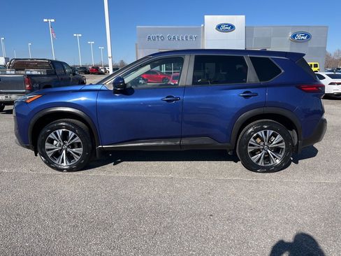 Used 2023 Nissan Rogue SV image 8