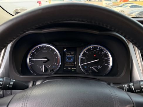 Used 2019 Toyota Highlander Limited Platinum FWD image 33