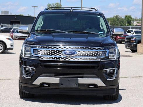 Used 2019 Ford Expedition Platinum AWD/4WD image 2